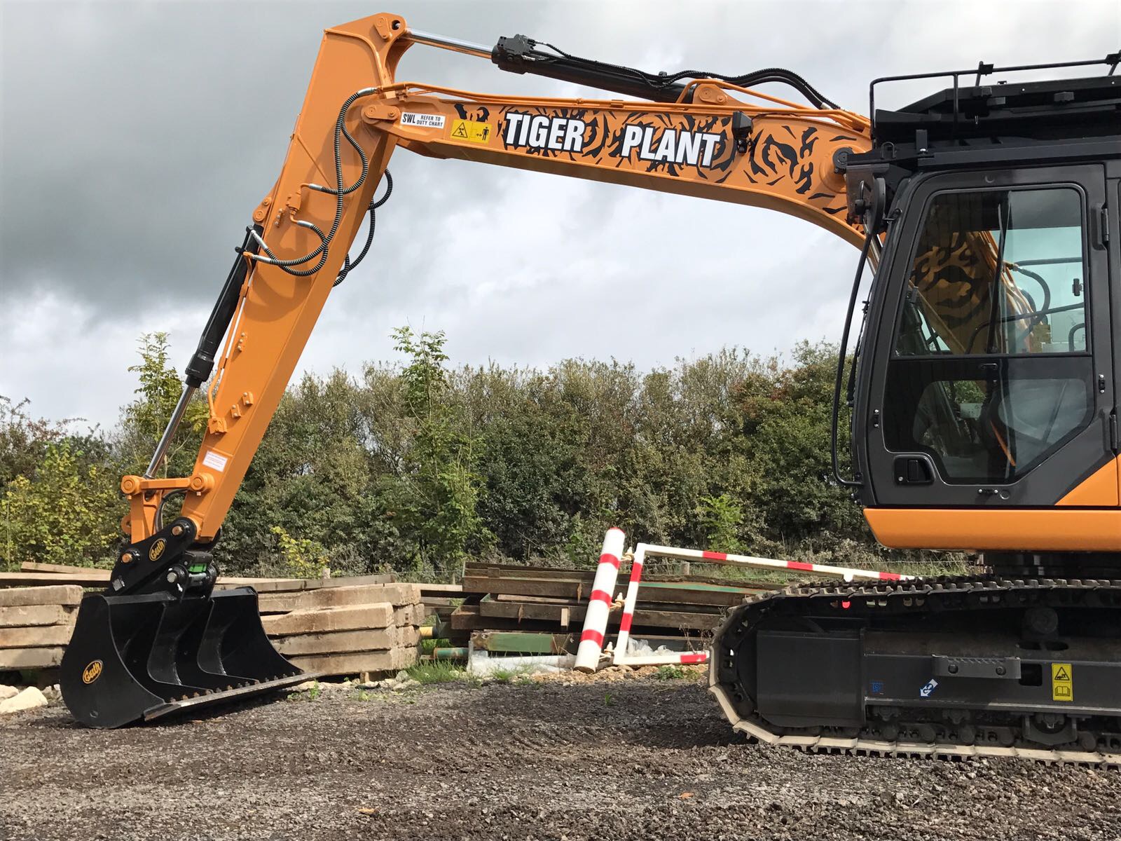 What Do Excavating Contractors Do?